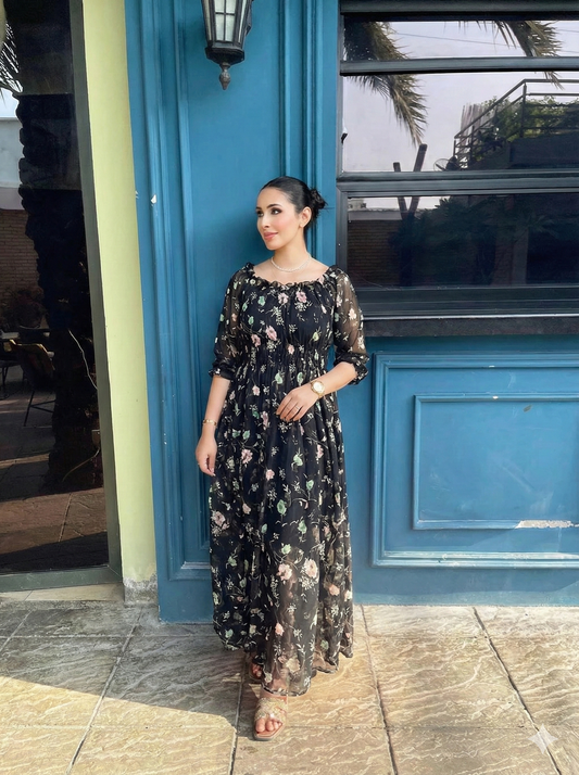 Rose Ruffles (black)