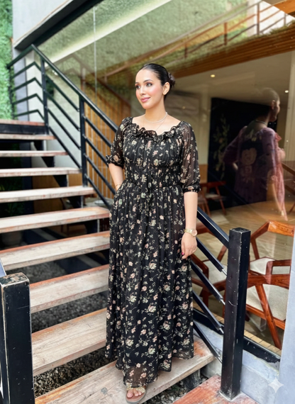 Rose Ruffles (black)